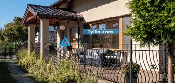 Dwa domy nad morzem( 125 i 82,5 m2), kąty rybackie
