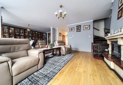 Dom w głogowie z murowanym garażem