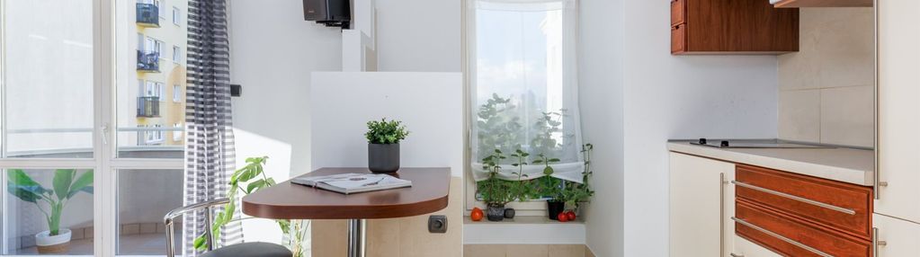 Przytulne 2 pokoje z aneksem i balkonem - ochota