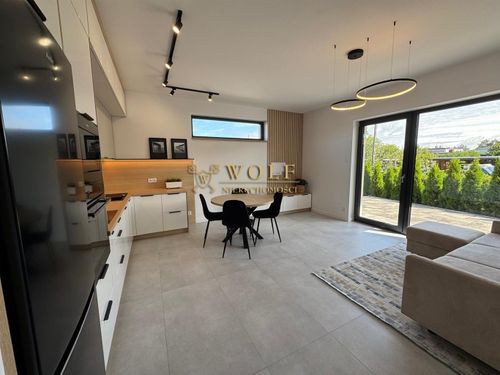Nowoczesny apartament z ogródkiem w nowym chechle