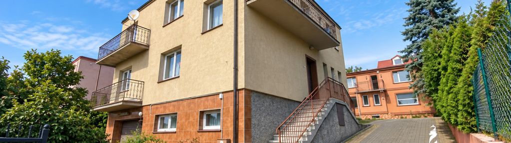 Przestronny dom z garażem