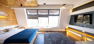 Luksusowy apartament dwupoziomowy w centrum miasta