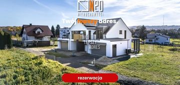 Nowoczesny dom z dwustanowiskowym garażem