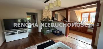 Piętro willi z ogrodem i garażem * aktualne