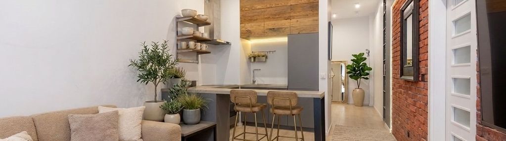 2-pokoje/ garderoba/ wys. 3,3m/ ogród 100m2/ garaż