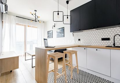 Jasny apartament z balkonem | w centrum!