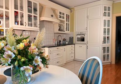 Grochów | 4 pokoje | 68,5 m2 | z garażem