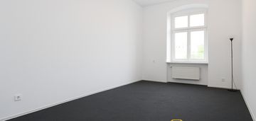 2 pok. kuchnia garderoba/miejskie ogrzewanie/winda