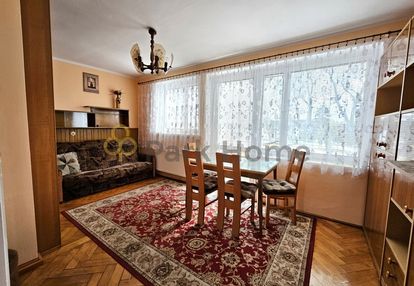 2 pokoje - na parterze, piwnica , garaż i ogródek