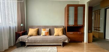 Kawalerka z oddzielną kuchnią, metro bemowo, wat