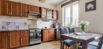 Zielonka, 2 pokoje 53m2 + taras 20m2 + miejsce postojowe