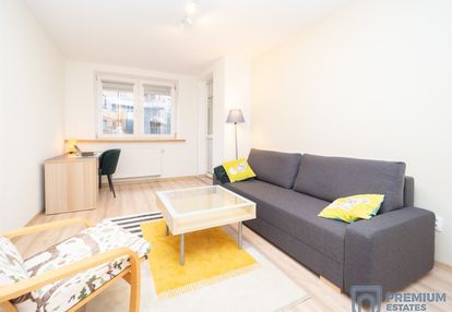 Przestronna kawalerka z osobną kuchnią | żabiniec