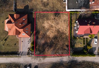 Działka 798 m2 na ulicy mrówczej