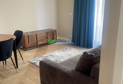 Nowoczesne dwa pokoje z klimatyzacją w centrum