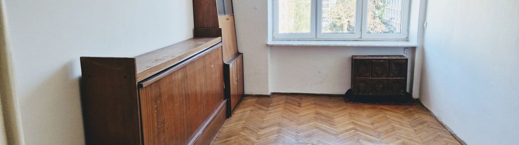 Klimatyczne mieszkanie z potencjałem w centrum
