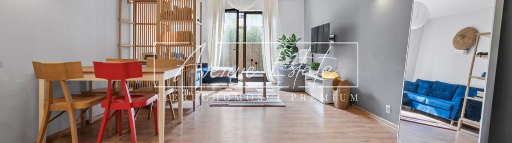 Ostoja / z ogródkiem / 2 łazienki / dwustronne