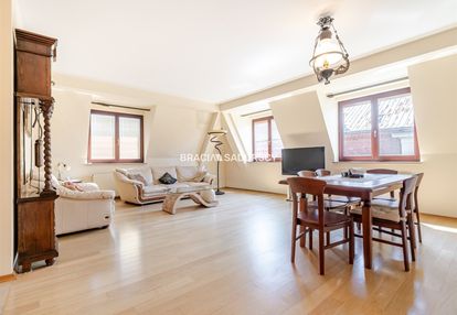 Kazimierz stare miasto apartament z garażem