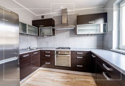 Mieszkaniez balkonem i miejscem postojowym