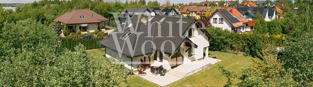 Słoneczny dom wolnostojący w spokojnej okolicy
