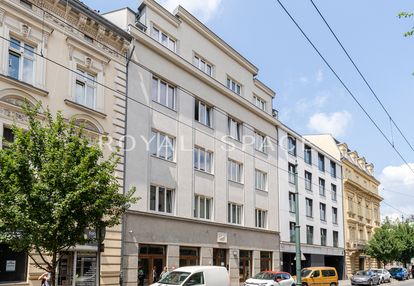 Apartament z balkonem w centrum!