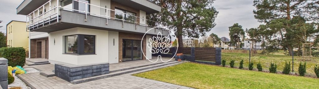 Dom wolnostojący, tarasy, garaż, 5 pokoi,