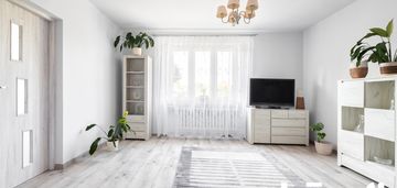 Przytulny dom 105,6m2+budynki gospodarcze-trawniki