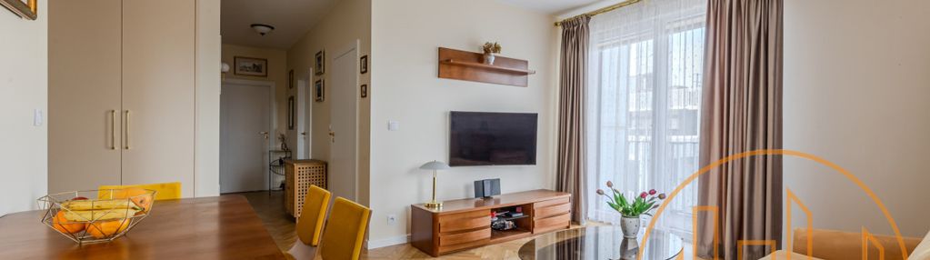 Przytulne i funkcjonalne na ostatnim piętrze !