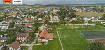 Dom z potencjałem w różynach.