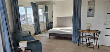 Duża, piękna kawalerka z aneksem sypialnym