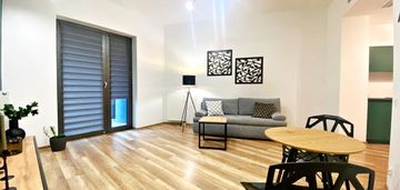 Kawalerka z balkonem hanza tower! basen, ochrona!