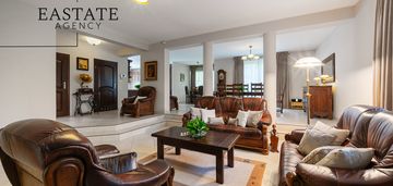 Wysoki standard / piękny ogród/ park krajobrazowy