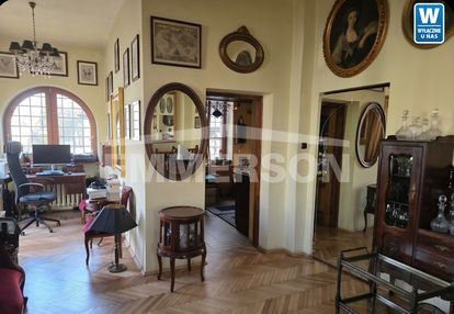 Połowa miejskiej willi stary żoliborz, dwa poziomy