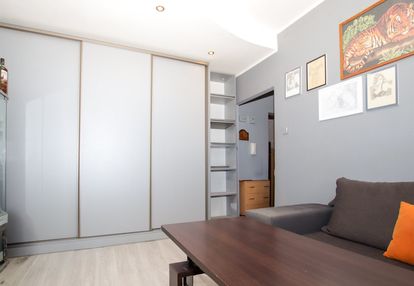 Sprzedaż|2 pok|parter|blisko centrum|działka rod