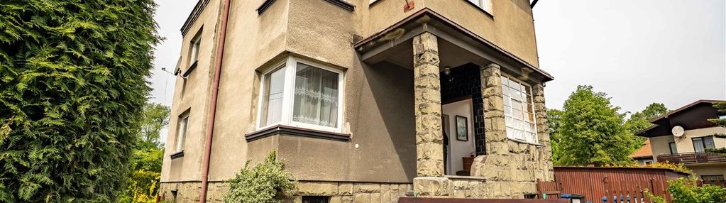 Nieruchomość z dużym potencjałem w centrum miasta.