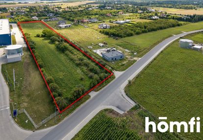 Grunt inwestycyjny przy węźle a1/a2/s14