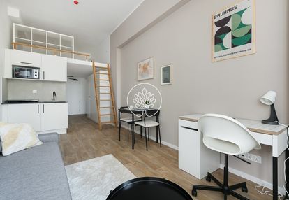 Apartament w prywatnym akademiku, central capmus