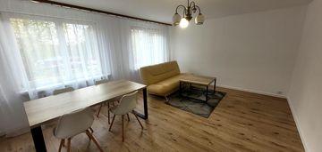 2 pokoje 47m2, i piętro, dwustronne, do zamieszkania