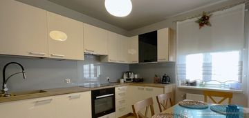 3 pokoje z oddzielną kuchnią / projektant