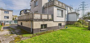 Dom z ogrodem i garażem – cisza, zieleń, potencjał