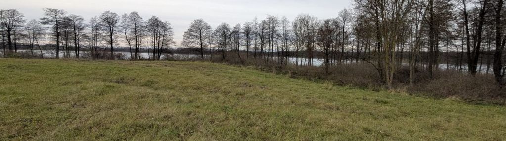 Działka z linią brzegową jeziora mleczówka