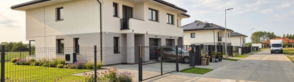 Dom z tarasem | 1 240 000 | 122,29 m2 |