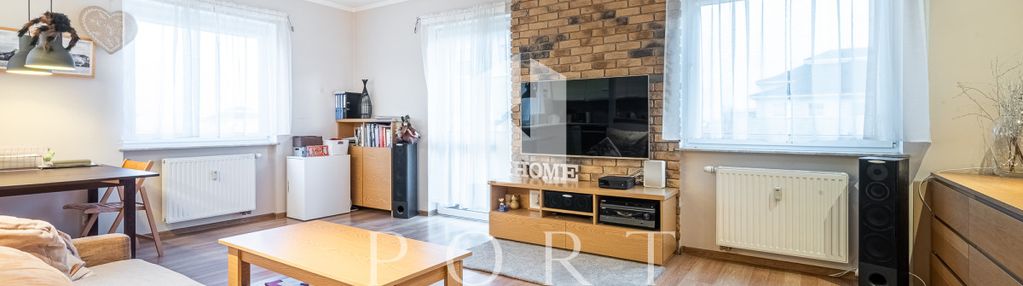 Jasne mieszkanie z widokiem na miasto.