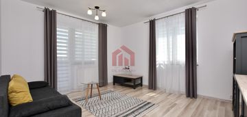 2 pokoje, oddzielna kuchnia miejsce w garażu