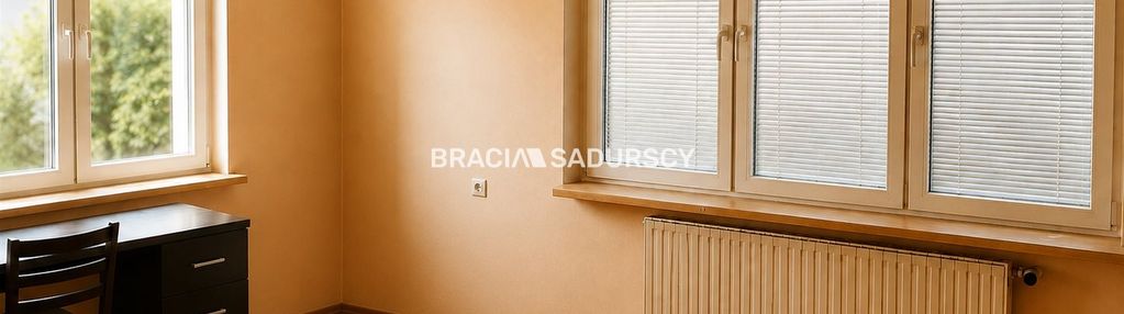 Budynek z wz na rozbudowę w brzesku.