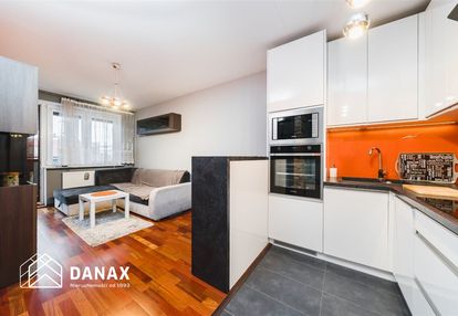 Prądnik, komfortowe 2 pokoje, miejsce parkingowe