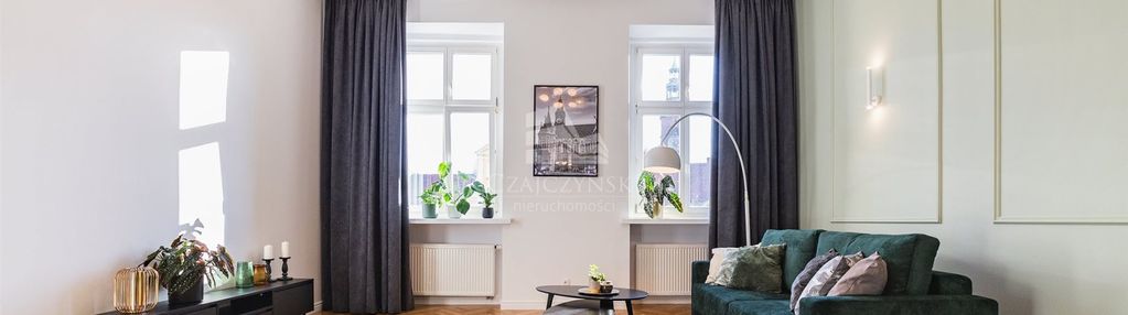 Widok na ratusz, nowoczesne studio 57 m2,  iii p.