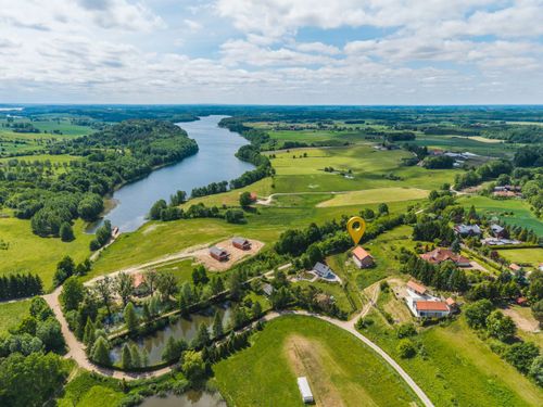 Dom nad jeziorem narie | mazury