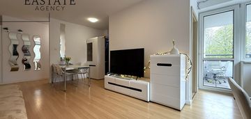 Powiśle-bulwary/miejsce postojowe/balkon/cisza