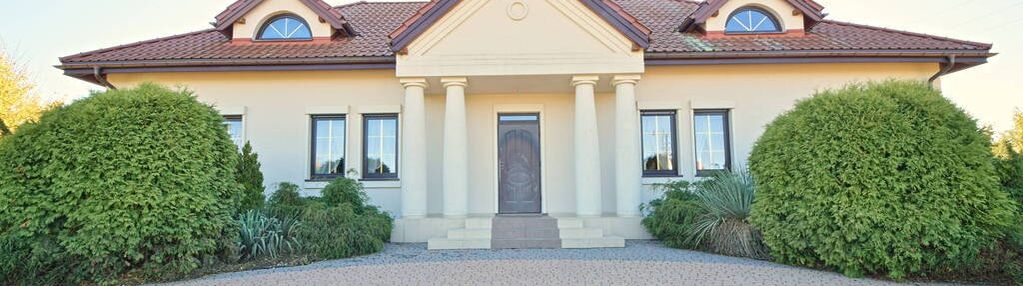 Dworek na dużej działce + drugi dom