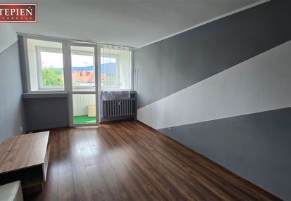Mieszkanie w bloku na zorganizowanym osiedlu